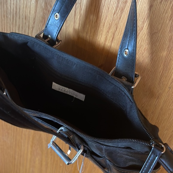 Kenneth Cole Hand Bag - Picture 3 of 8